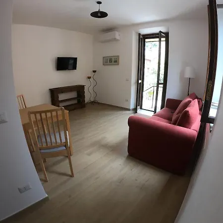 Incantevole Con Terrazza Apartament