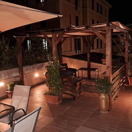 Incantevole Con Terrazza