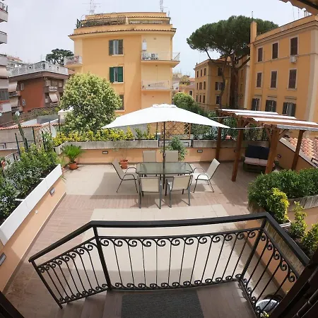 Incantevole Alloggio Con Terrazza Apartment