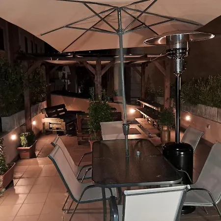 Incantevole Alloggio Con Terrazza Apartamento